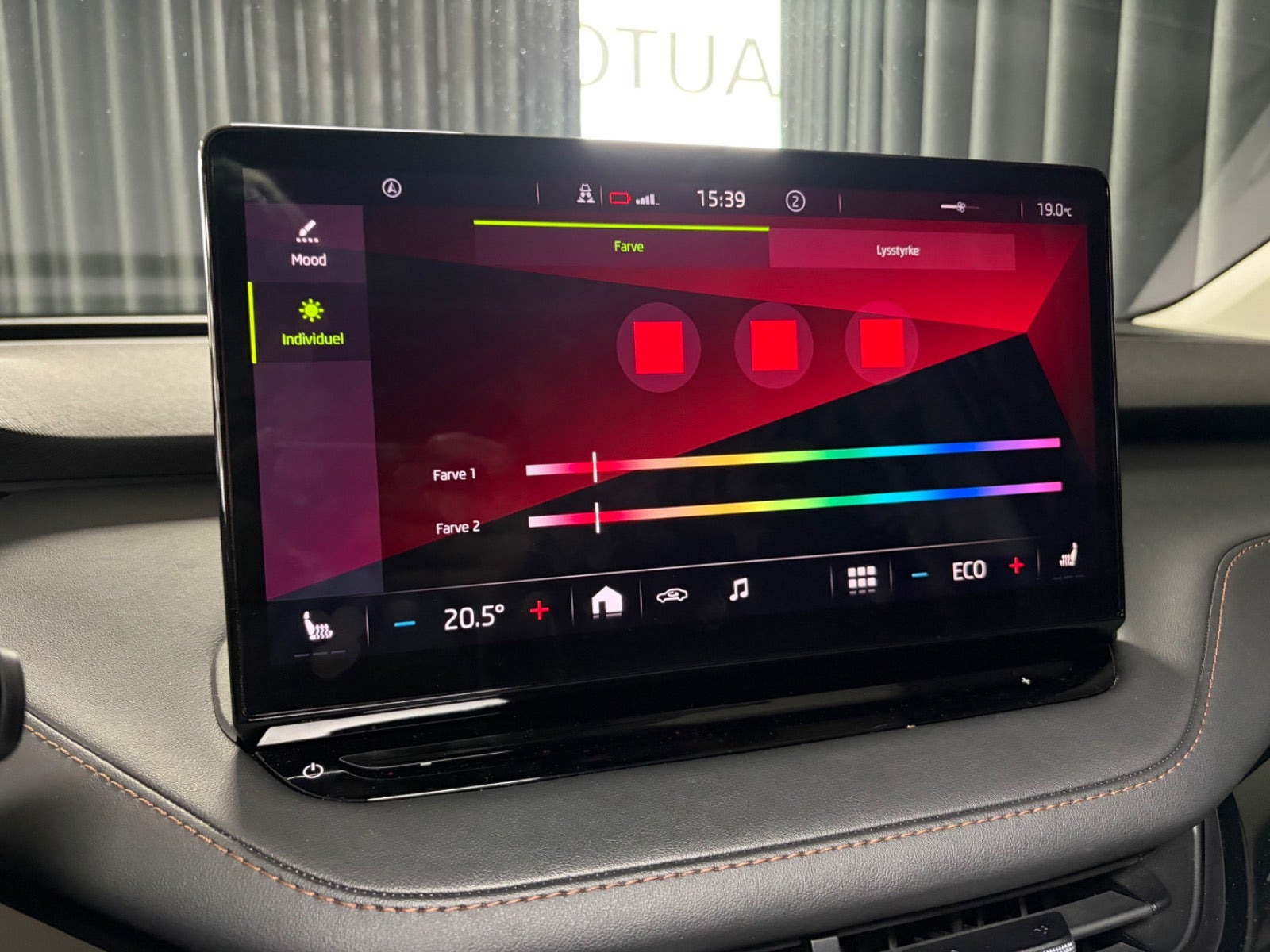 Sort Skoda Enyaq fra 2021