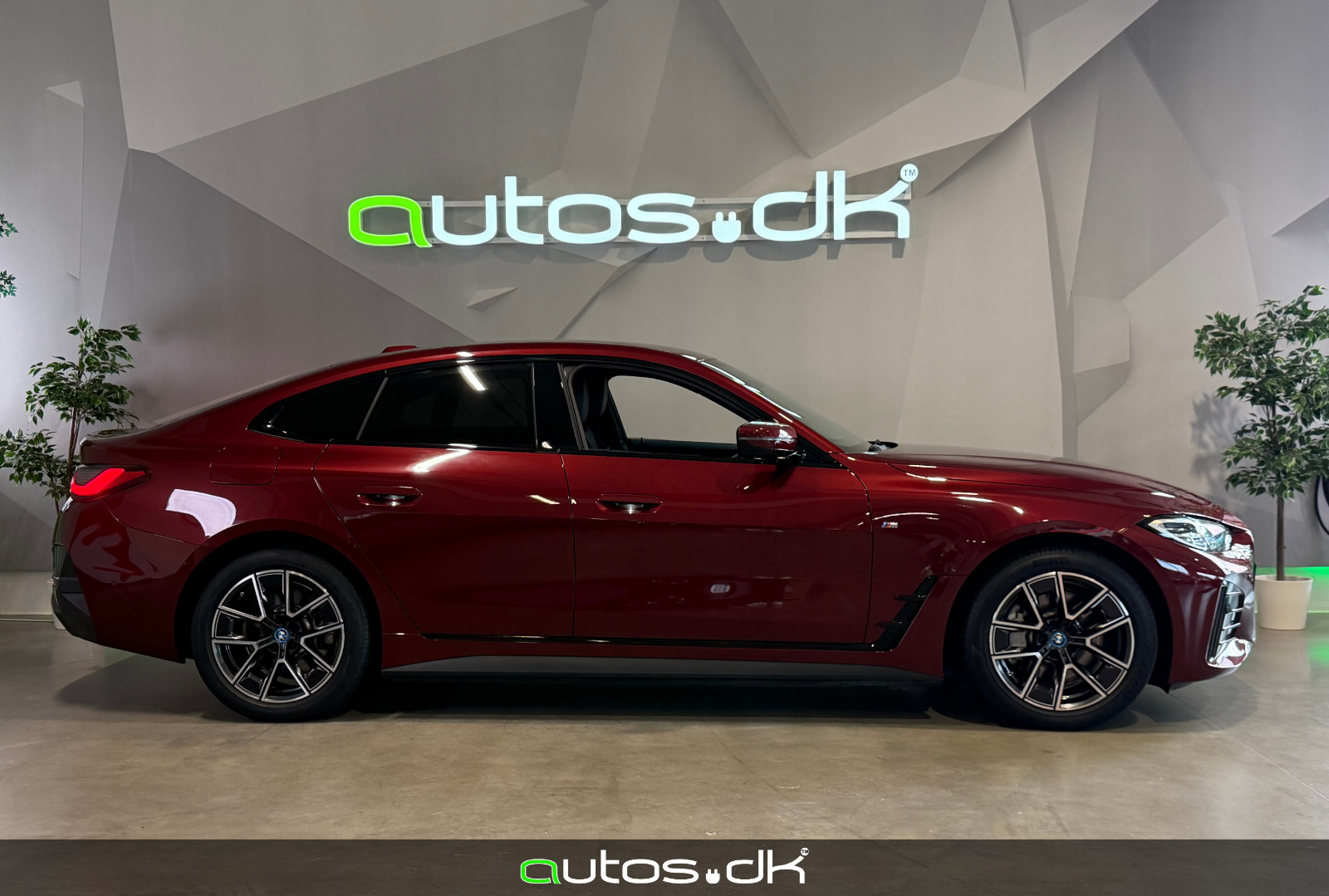 Rød BMW i4 fra 2023