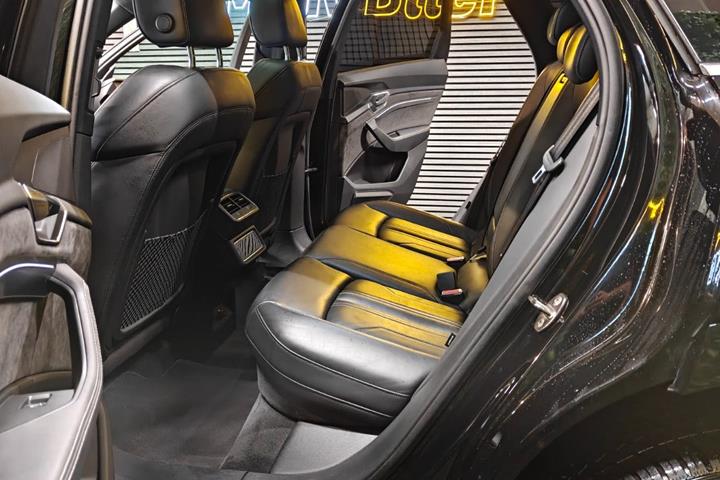 undefined Audi e-tron fra 2020