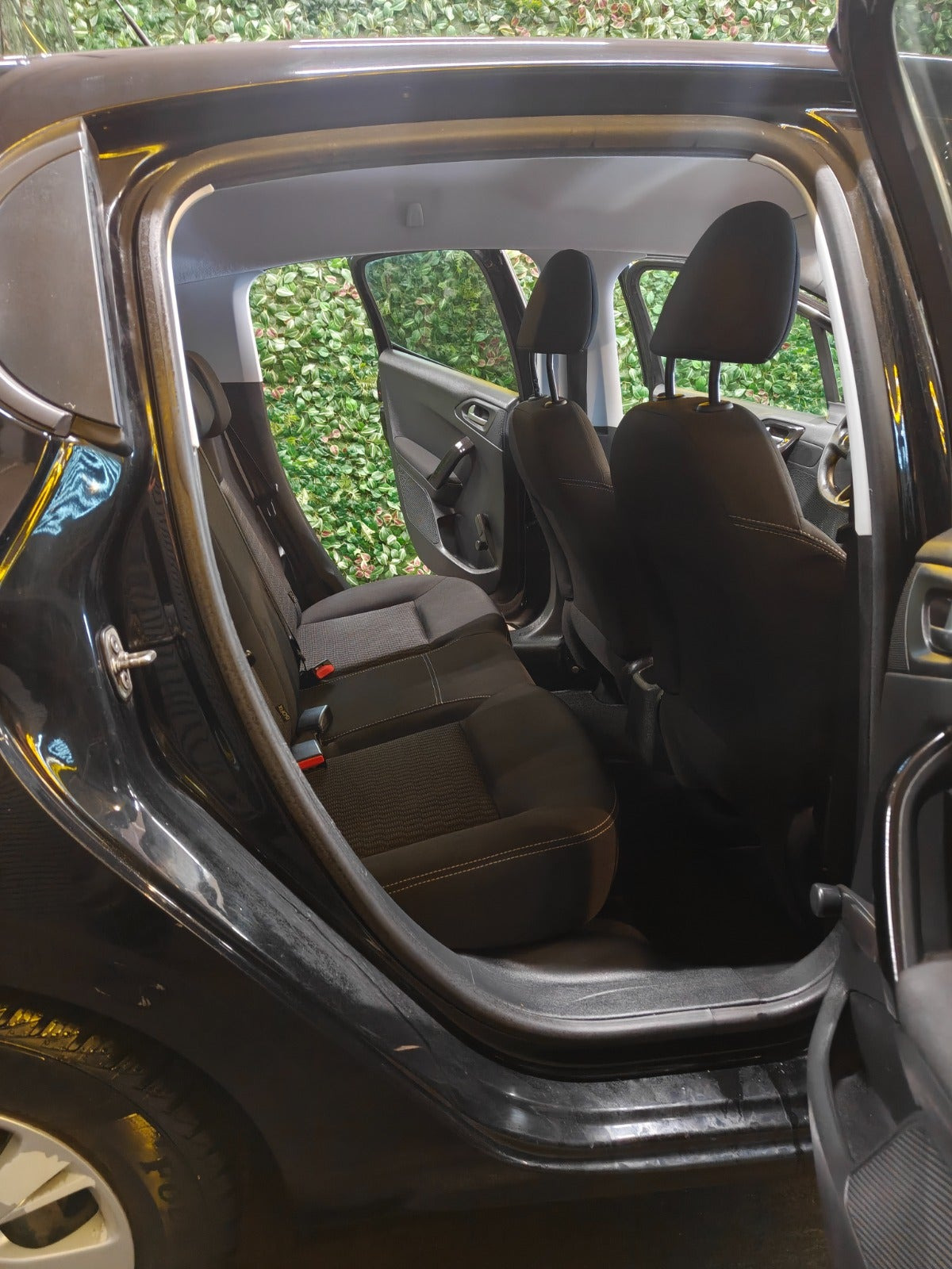 undefined Peugeot 208 fra 2015