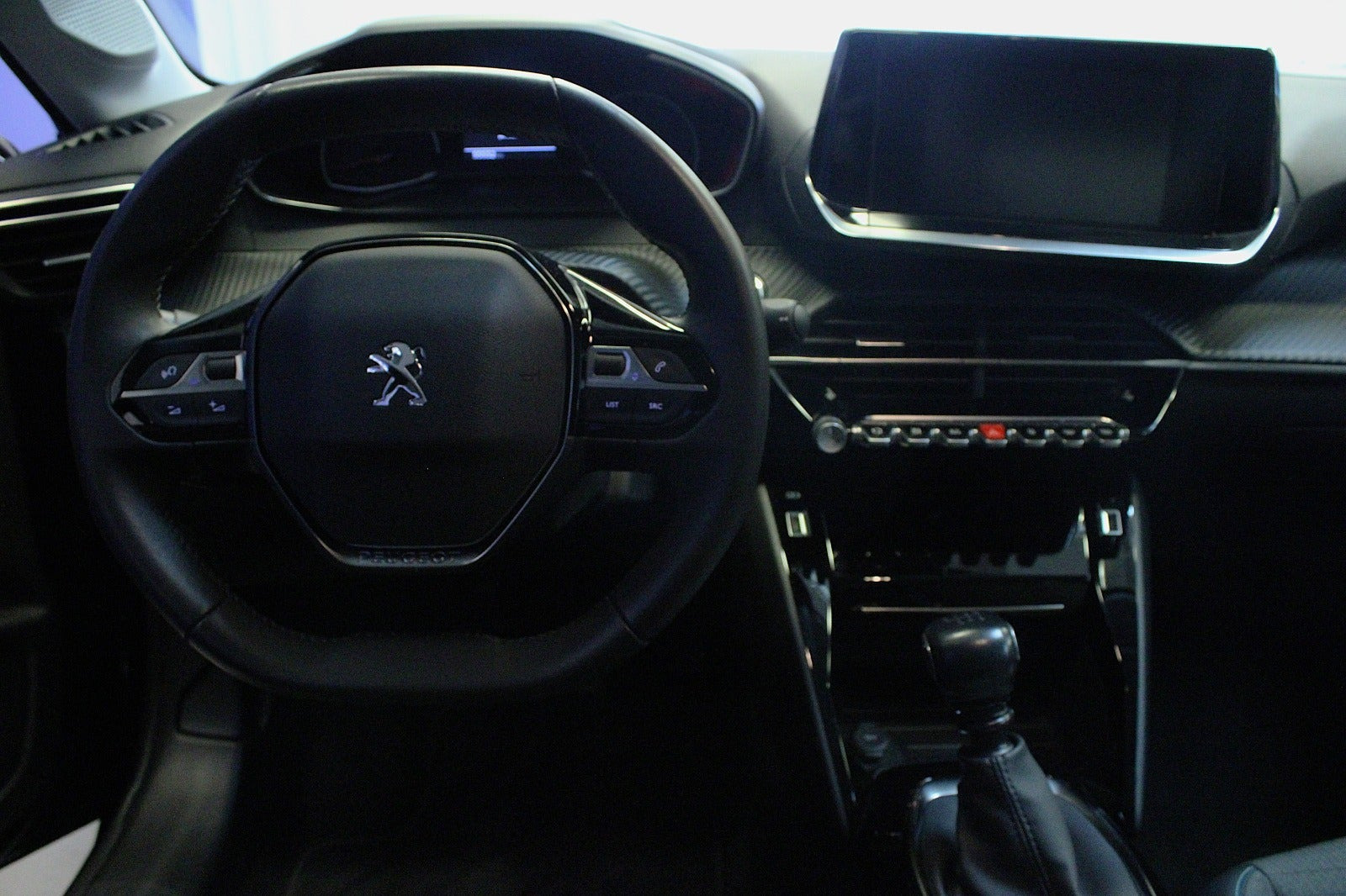 Sort Peugeot 208 fra 2023