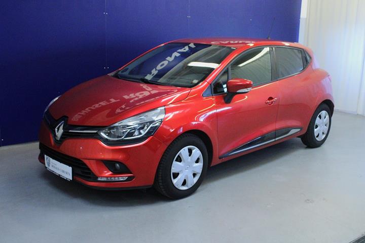 Rød Renault Clio IV fra 2019