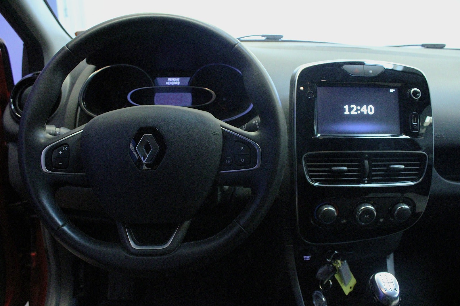 Rød Renault Clio IV fra 2019
