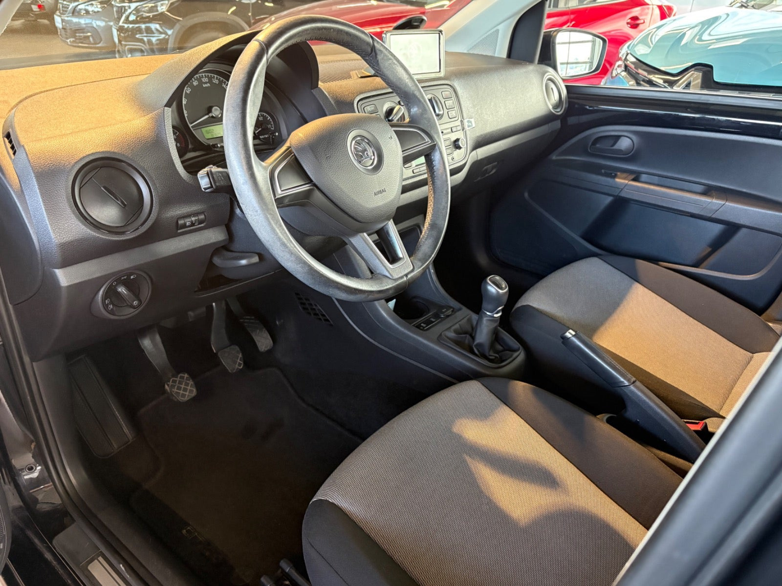 Sort Skoda Citigo fra 2015