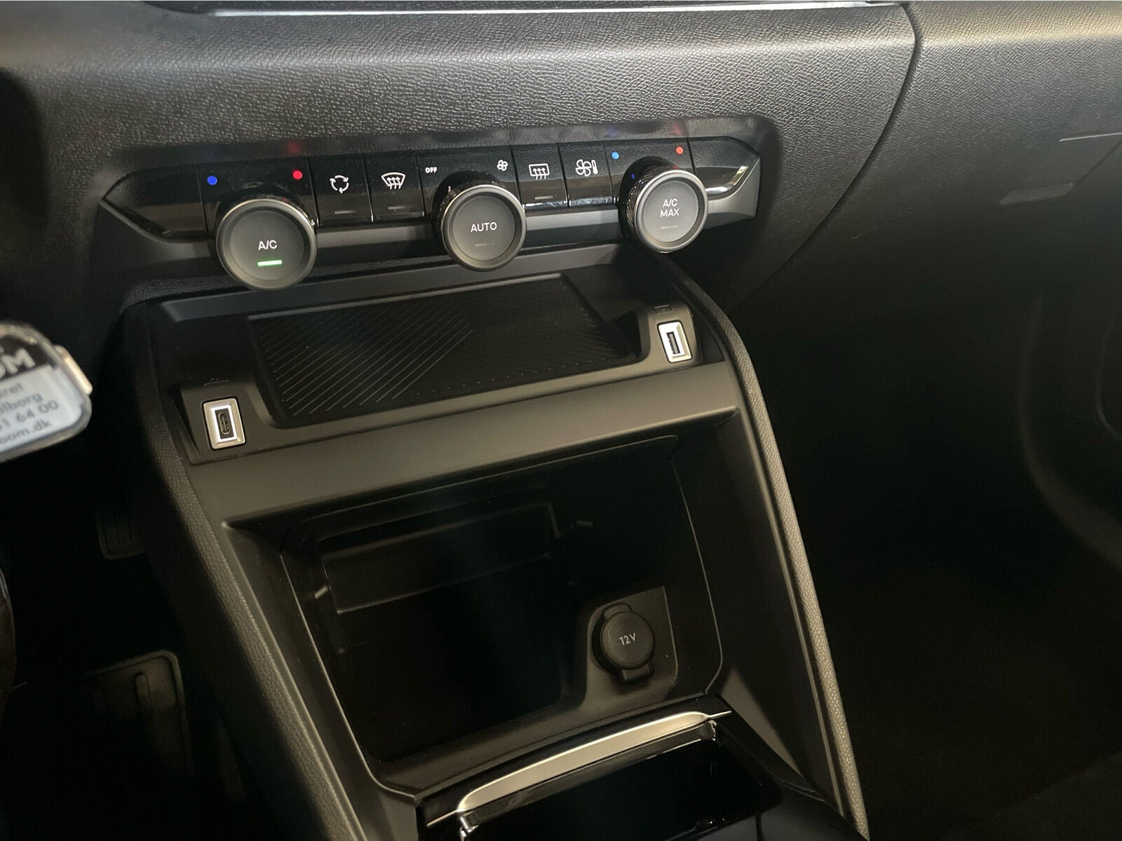 Grå Citroën ë-C4 X fra 2025