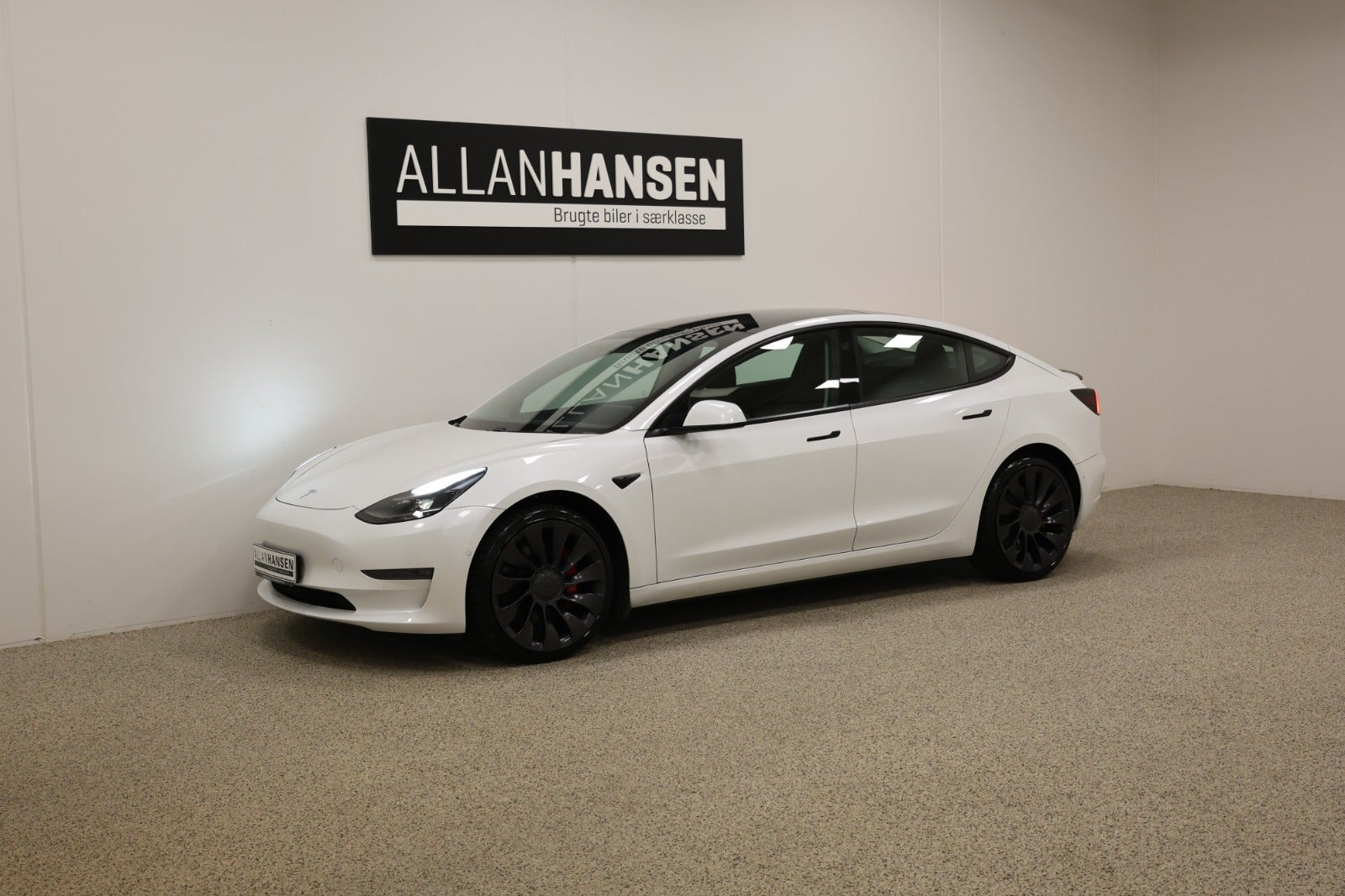 Tesla Model 3 Performance AWD