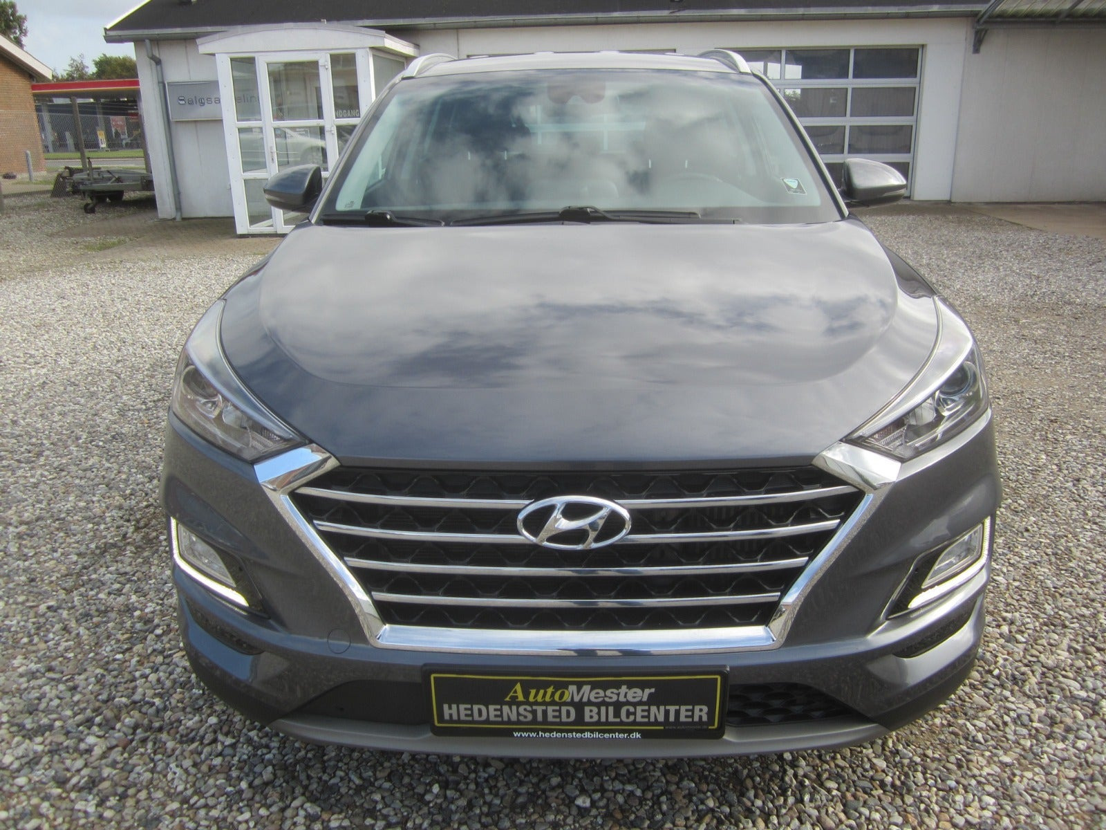 Grå Hyundai Tucson fra 2019