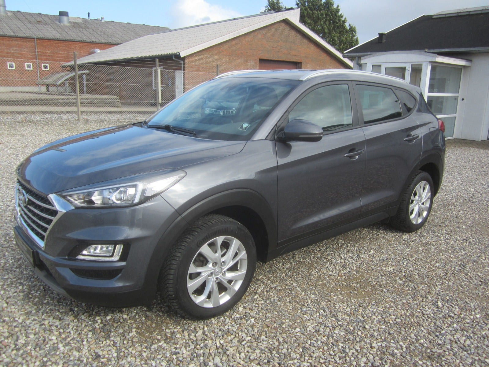 Grå Hyundai Tucson fra 2019