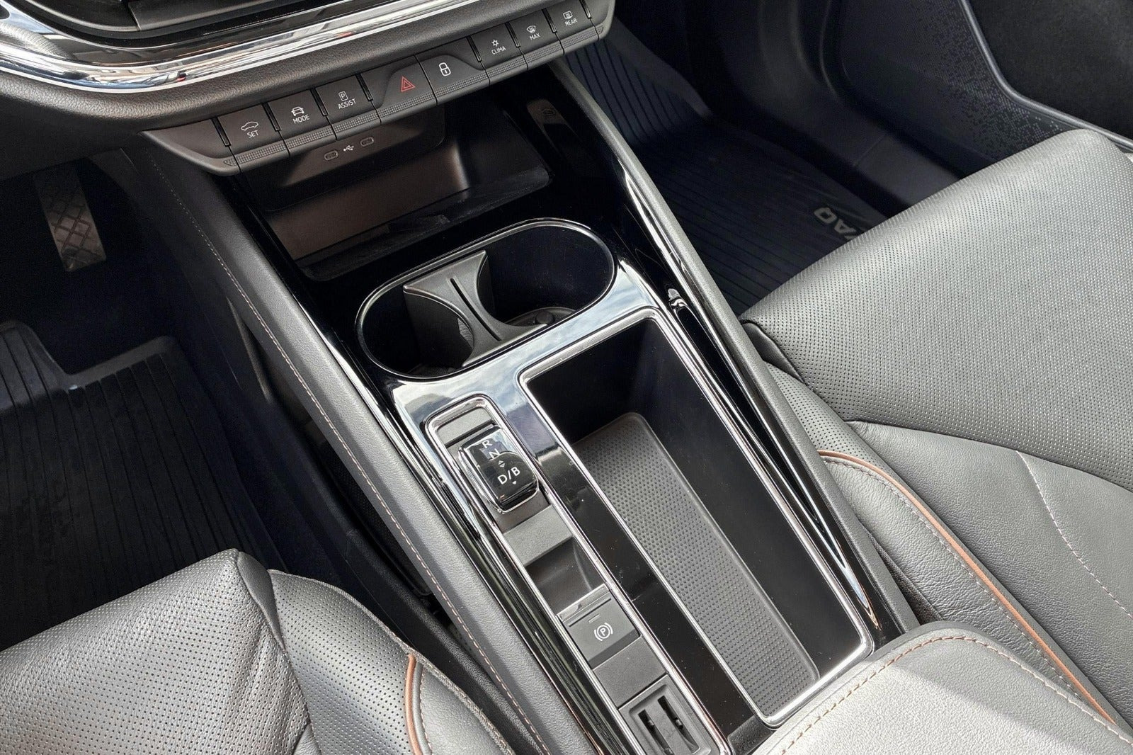 Sort Skoda Enyaq fra 2022