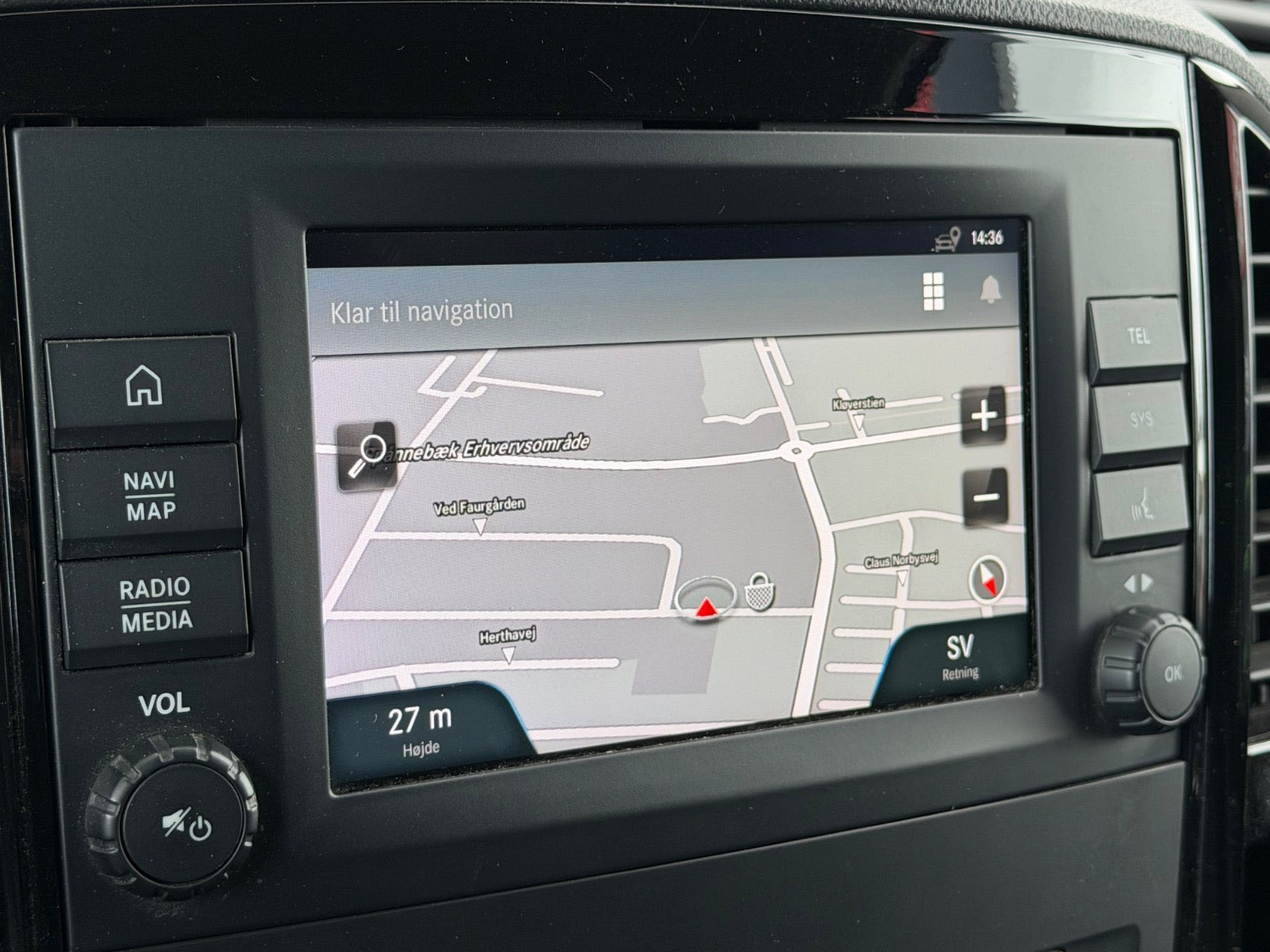 Hvid Mercedes Vito 119 fra 2021