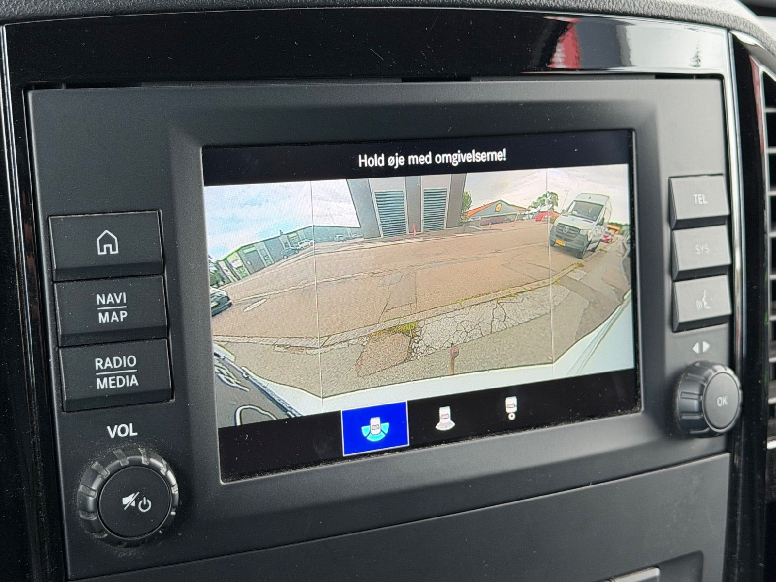Hvid Mercedes Vito 119 fra 2021