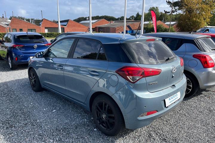 Grøn Hyundai i20 fra 2018