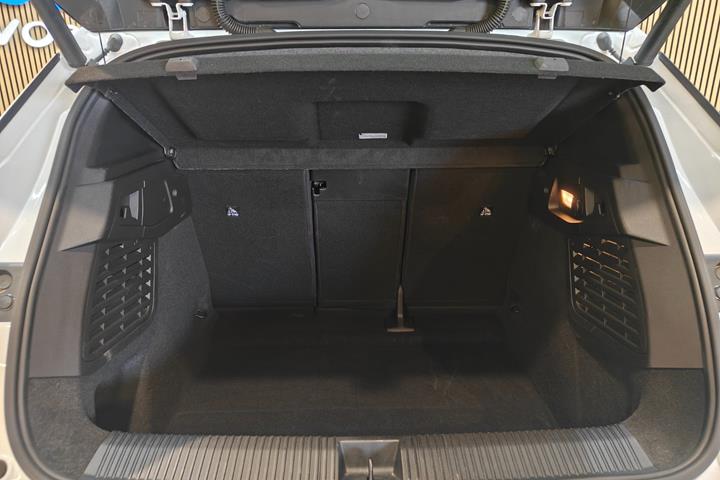 Hvid Renault Scenic E-Tech fra 2025