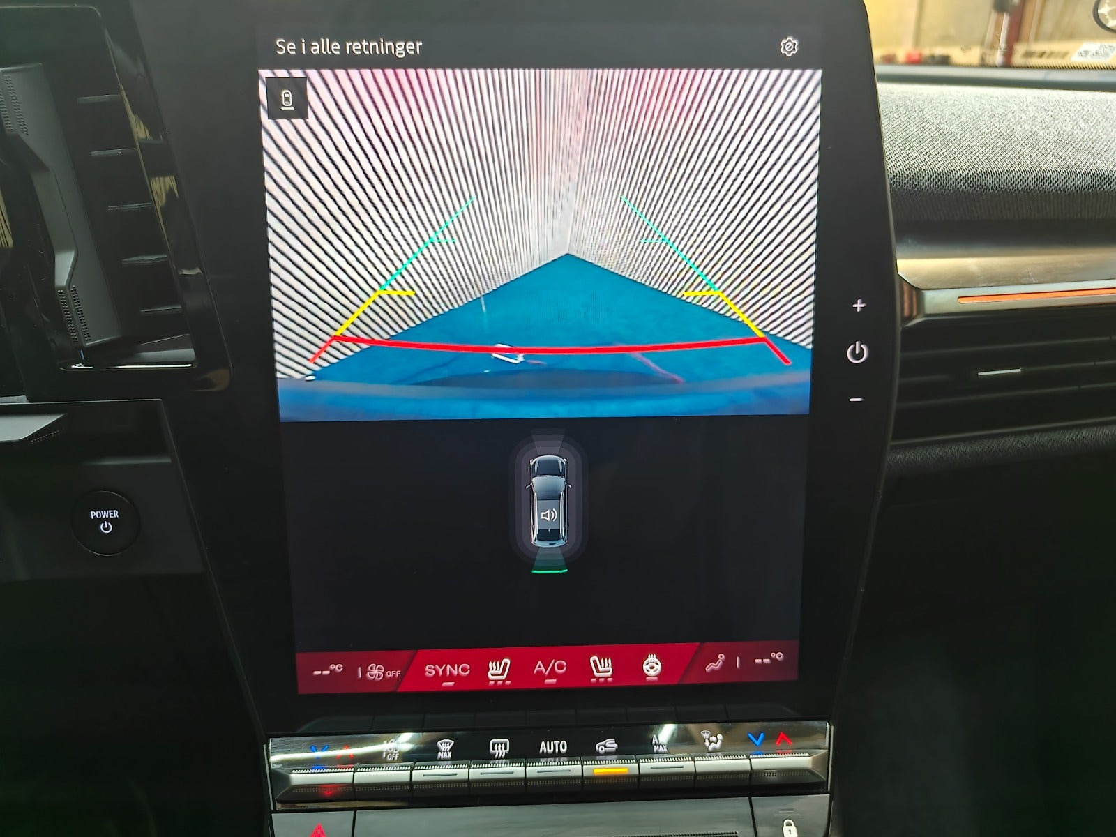 Hvid Renault Scenic E-Tech fra 2025