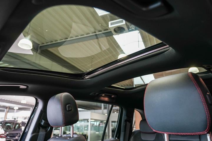 Sort Mercedes EQB250+ fra 2023