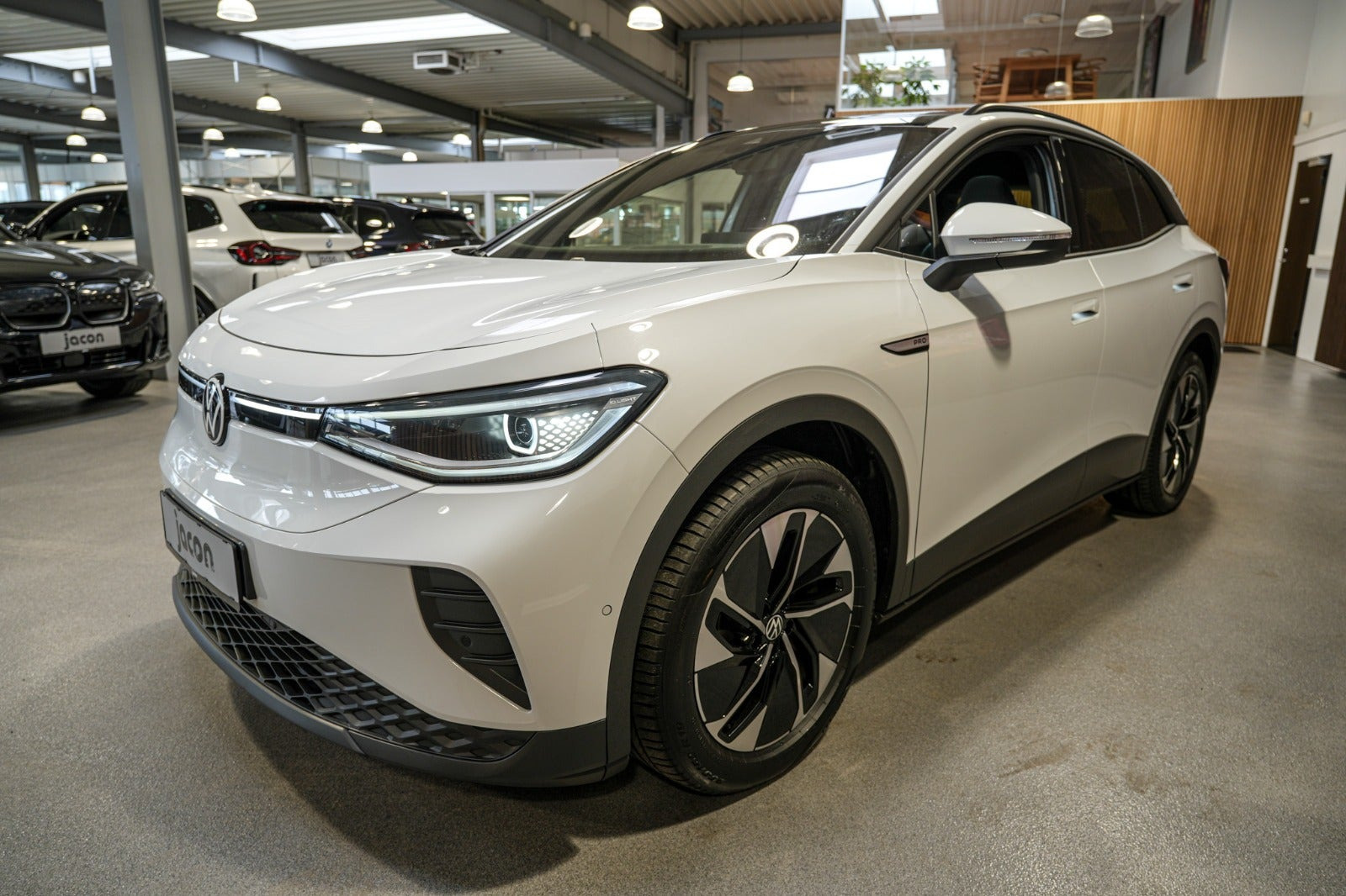 Hvid VW ID.4 fra 2023