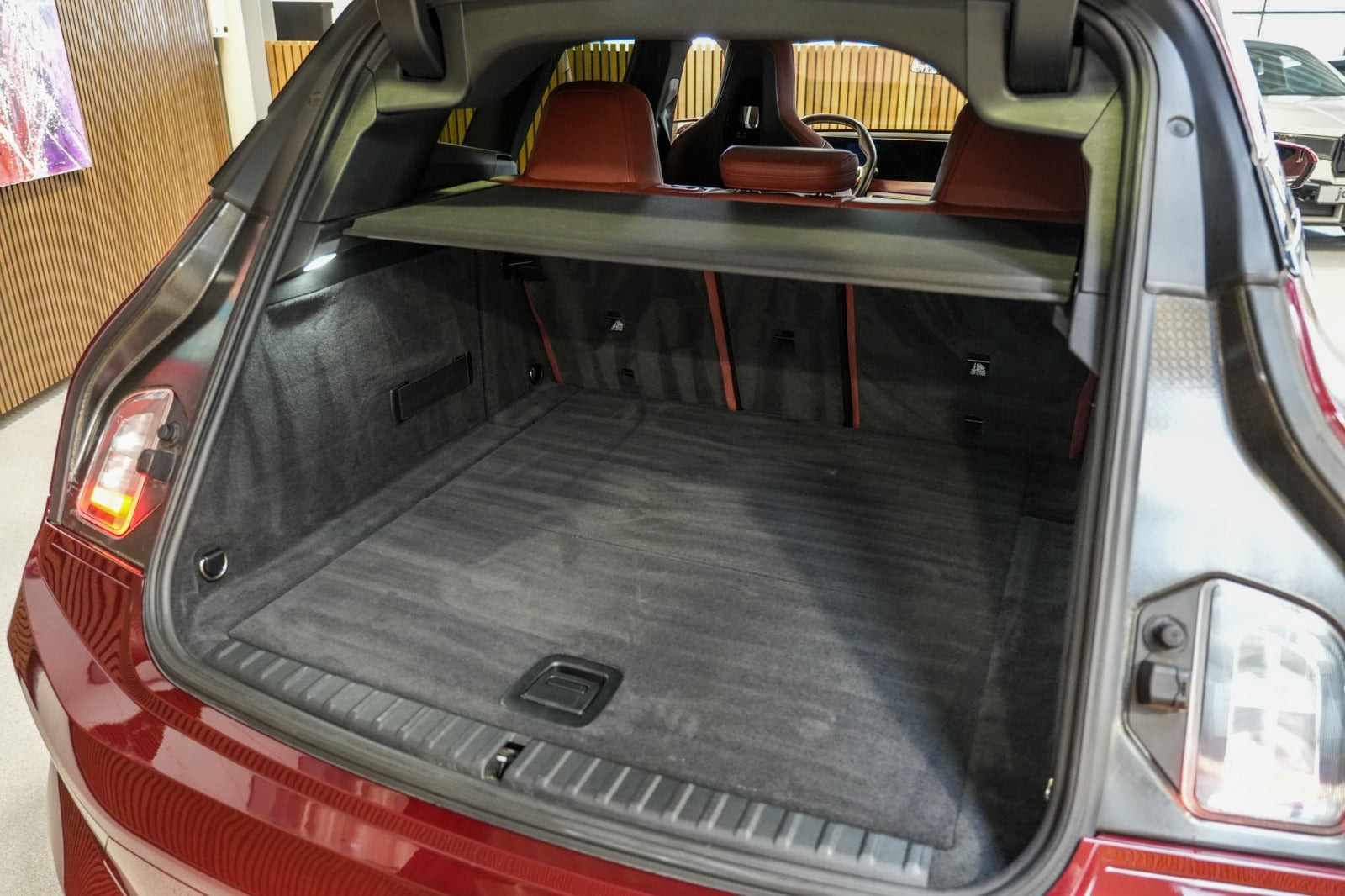 Grå BMW iX fra 2021