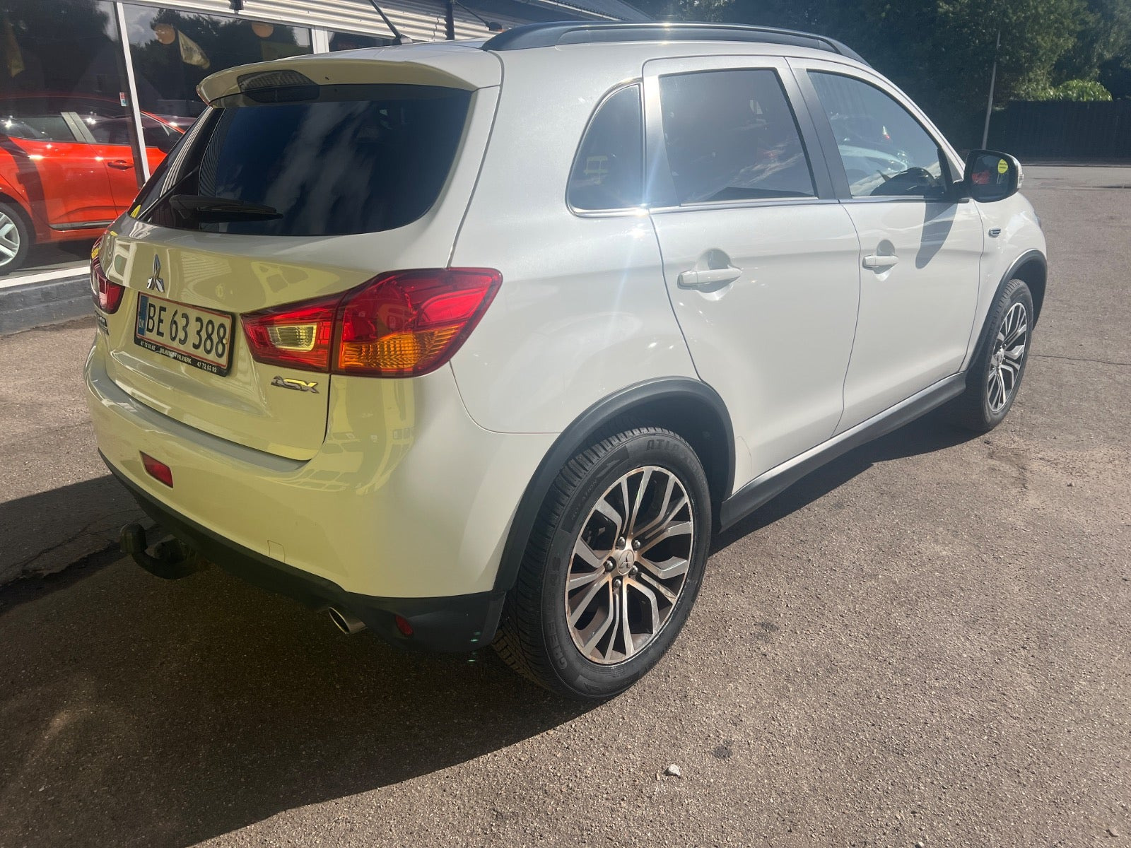 Hvid Mitsubishi ASX fra 2015