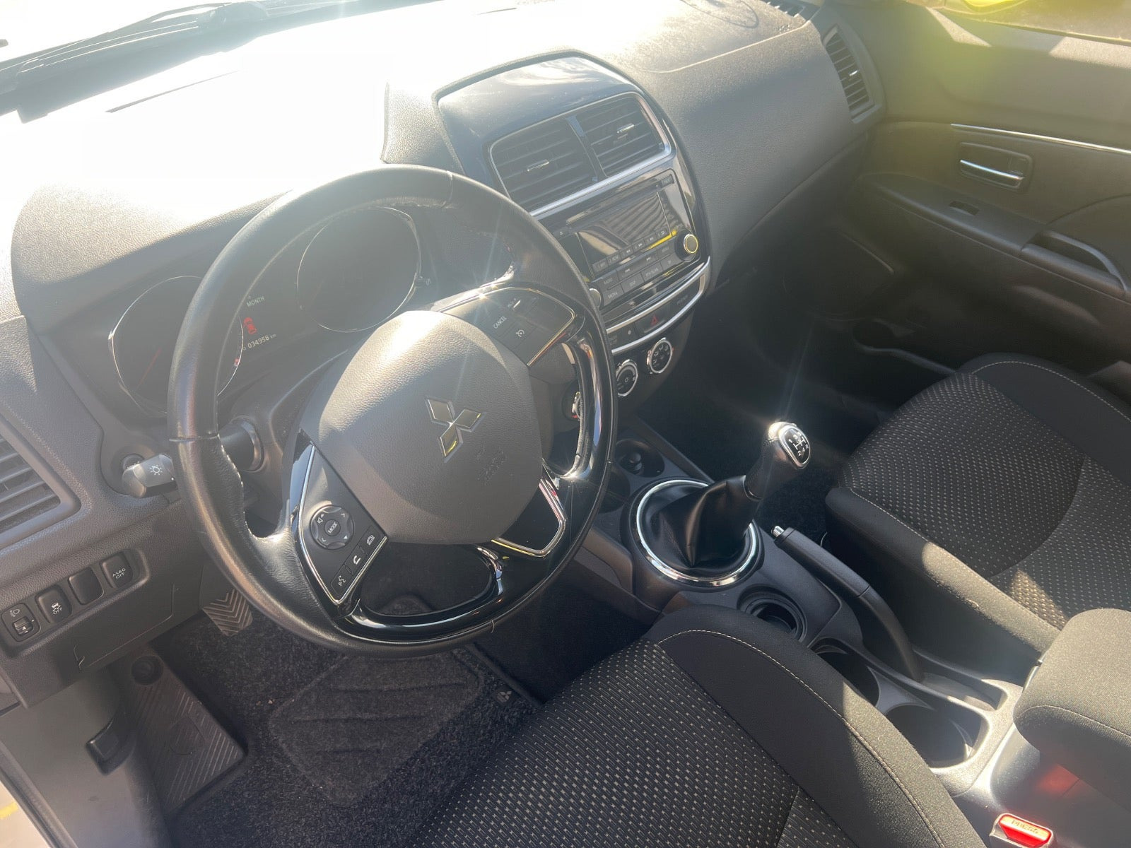 Hvid Mitsubishi ASX fra 2015