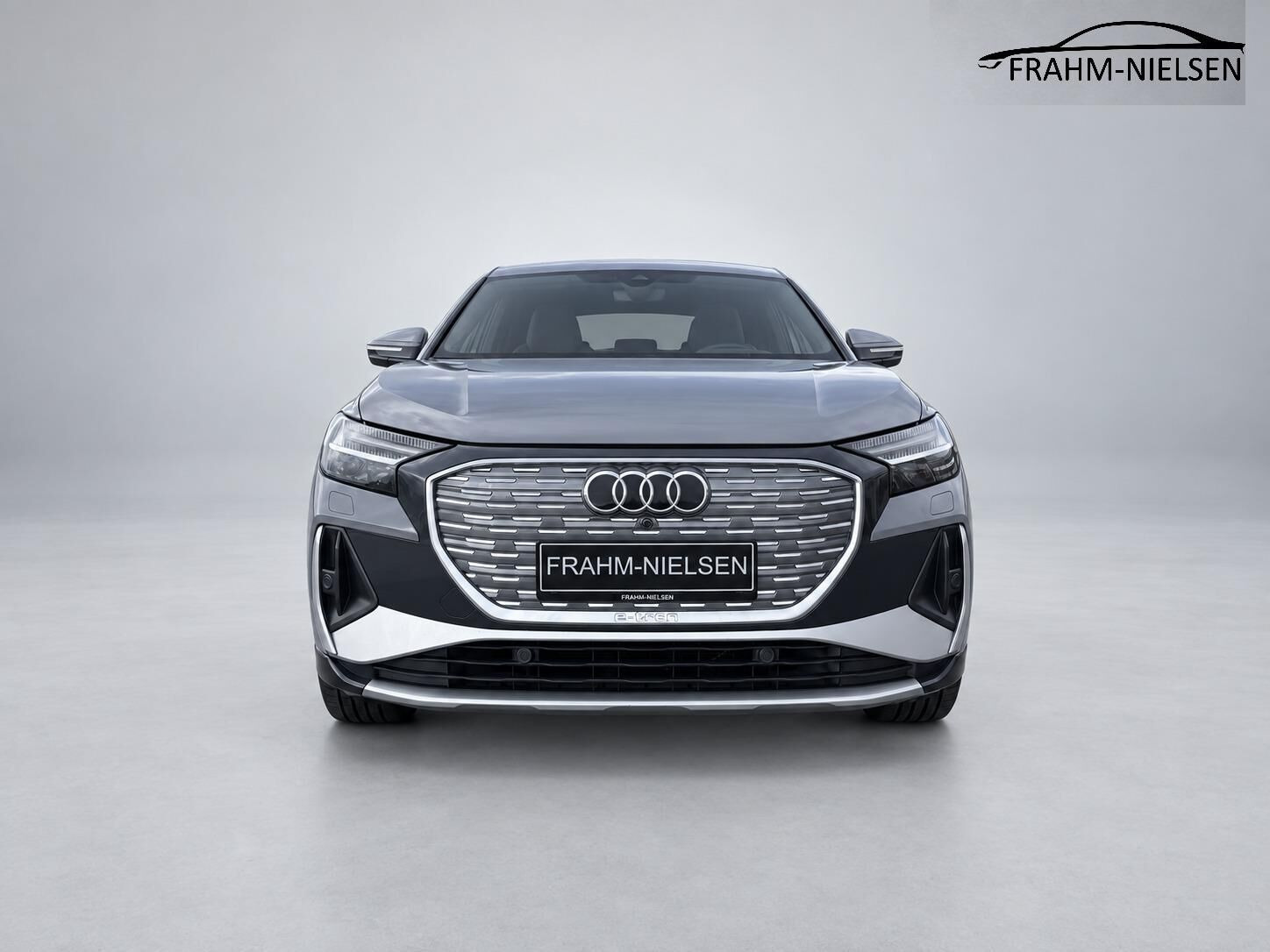 Grå Audi Q4 fra 2022
