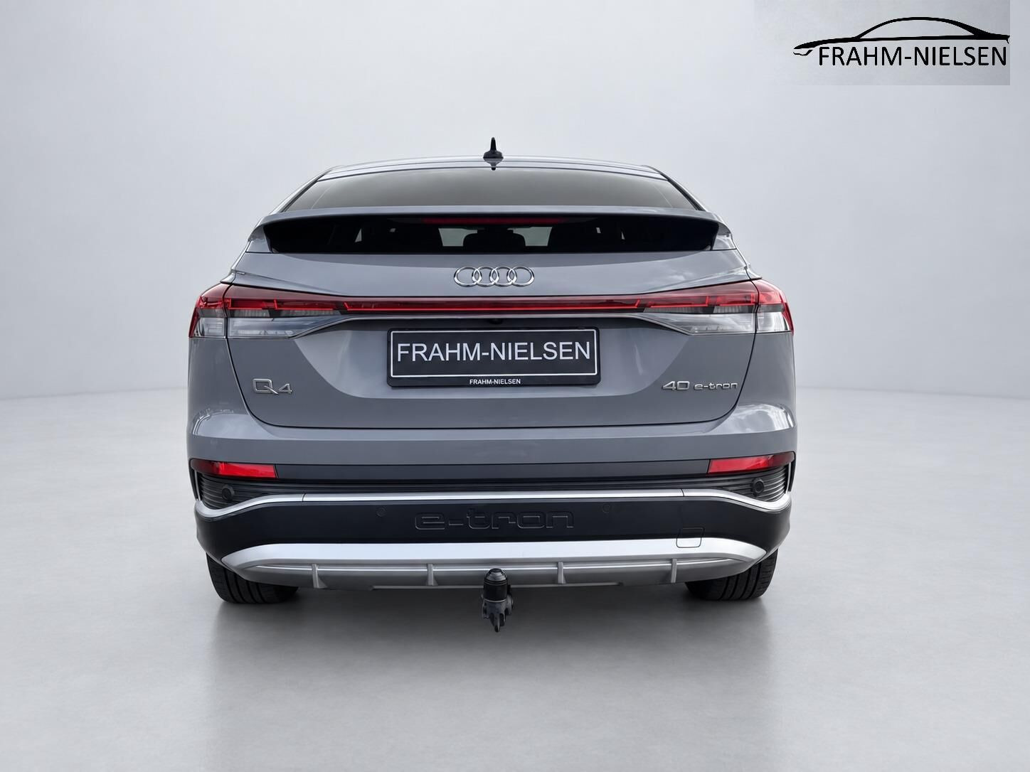 Grå Audi Q4 fra 2022