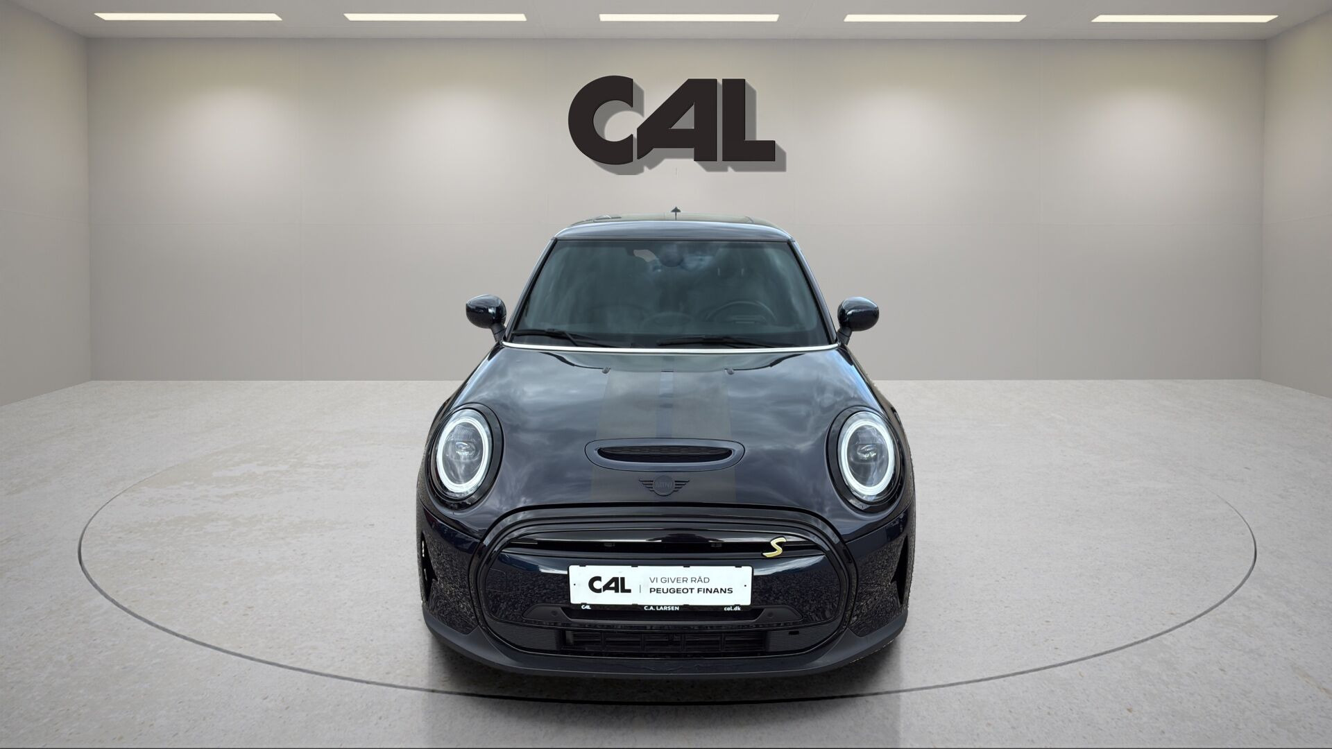 Blå Mini Cooper fra 2022