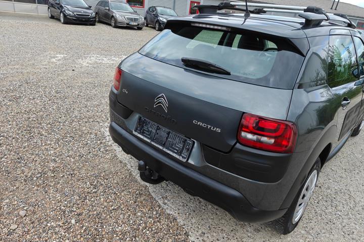 Gul Citroën C4 Cactus fra 2016