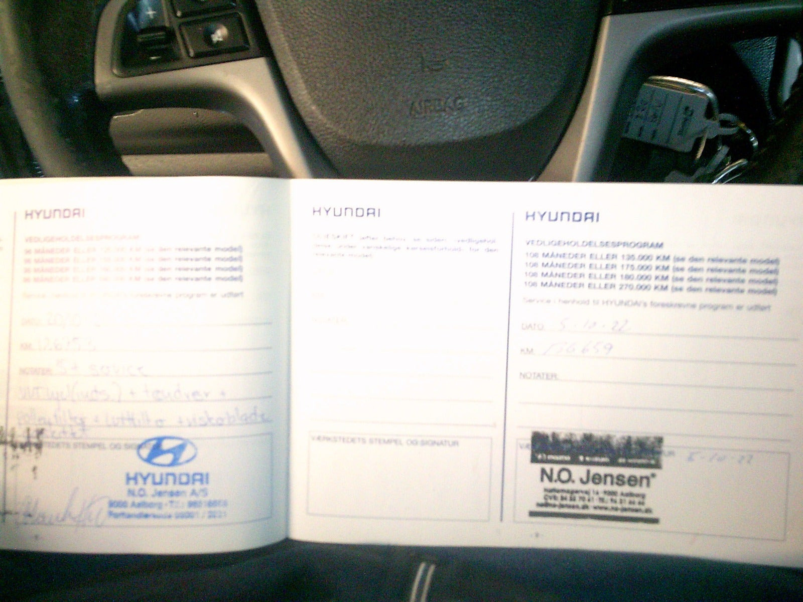 Gul Hyundai i20 fra 2014