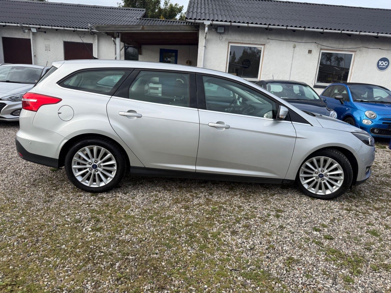 Sølv Ford Focus fra 2015