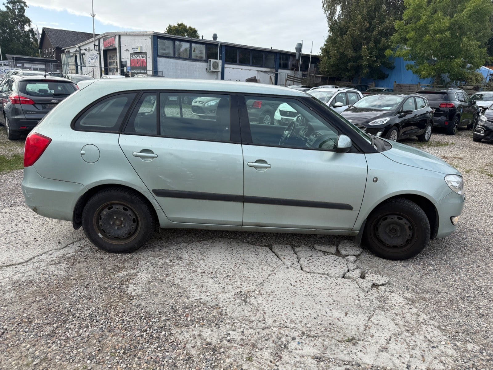 Sølv Skoda Fabia fra 2010