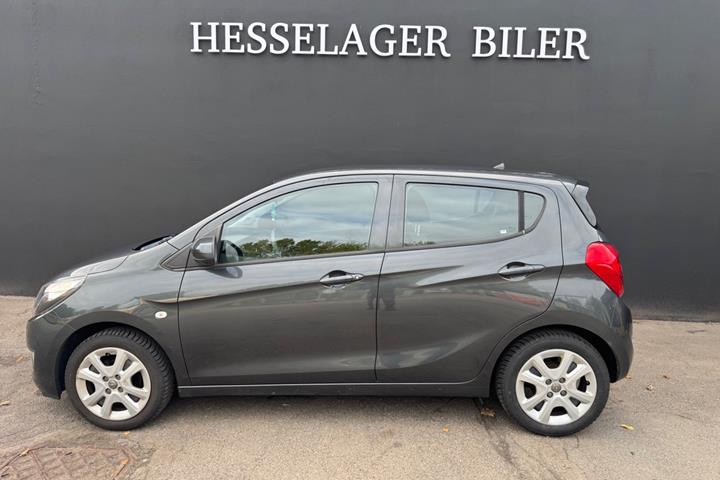 Grå Opel Karl fra 2017
