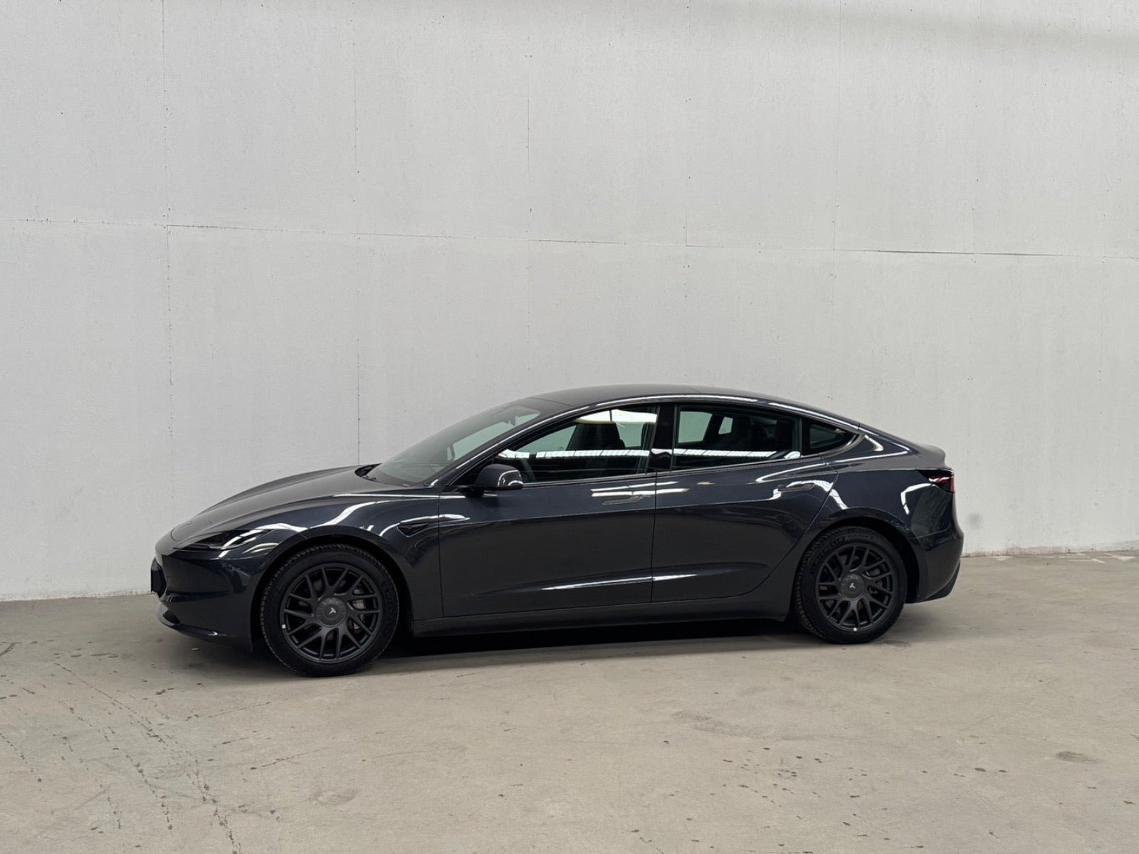undefined Tesla Model 3 fra 2024