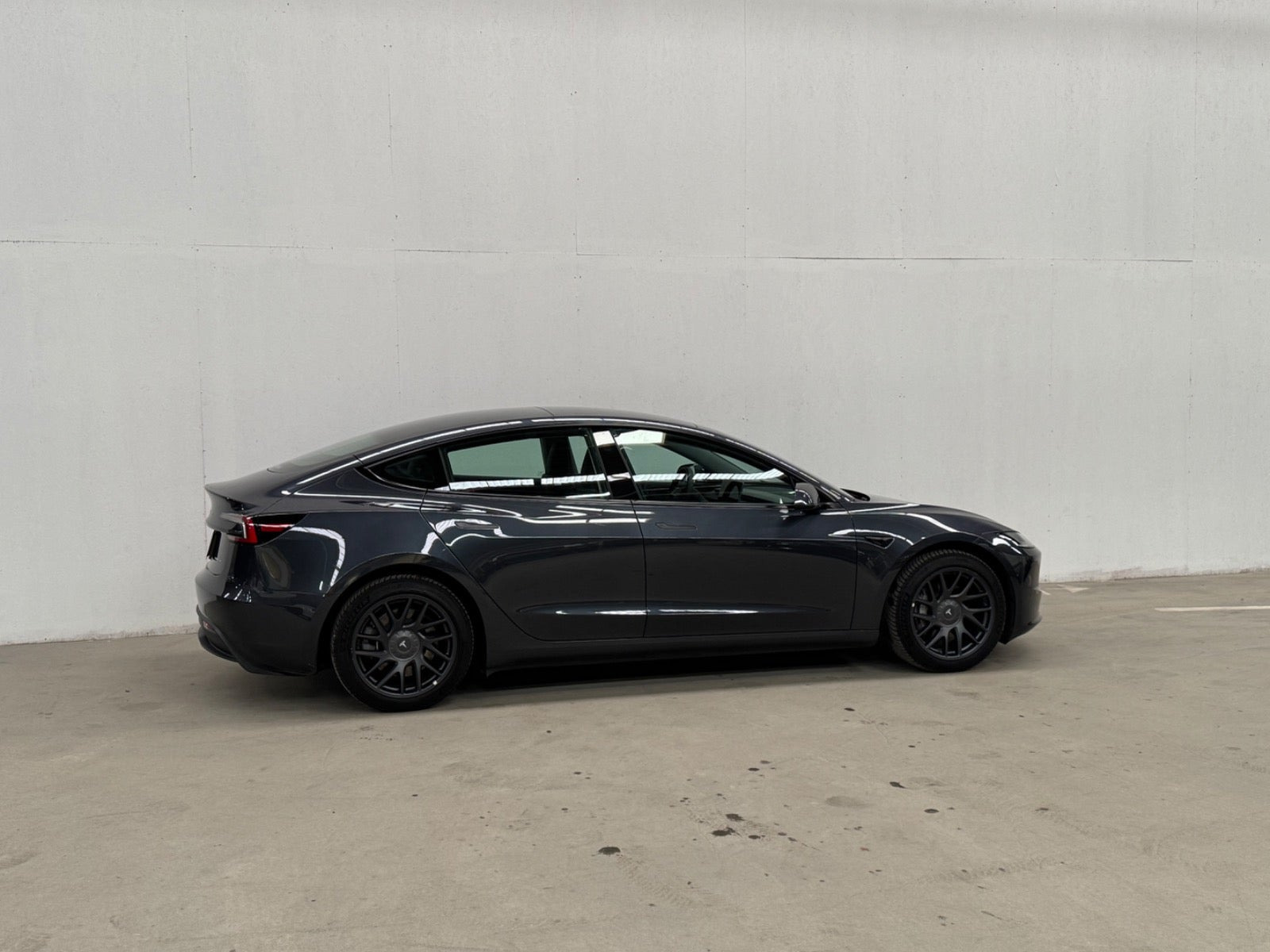 undefined Tesla Model 3 fra 2024