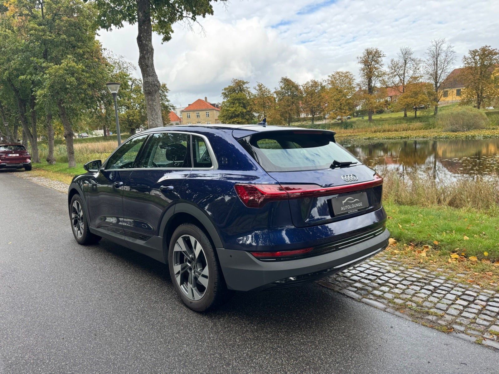 Blå Audi e-tron fra 2022