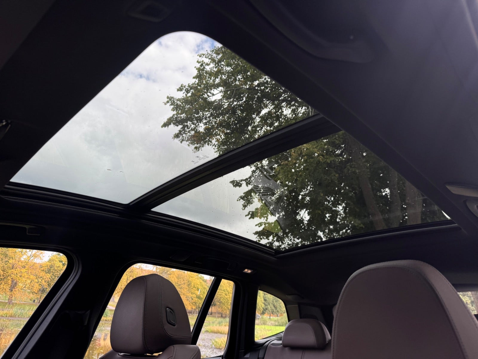 Rød BMW iX3 fra 2023