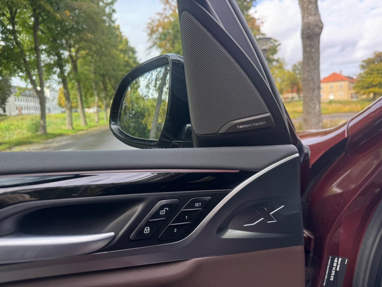 Rød BMW iX3 fra 2023