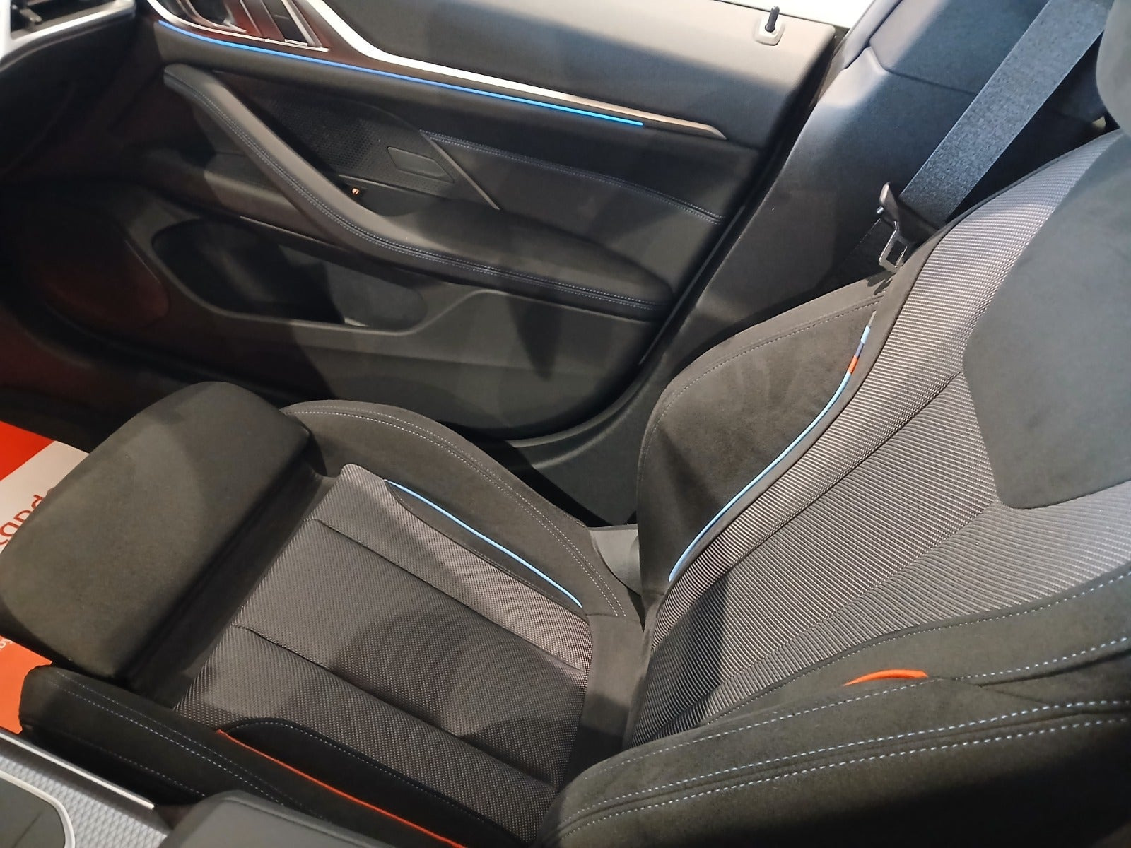 Grøn BMW i4 fra 2025