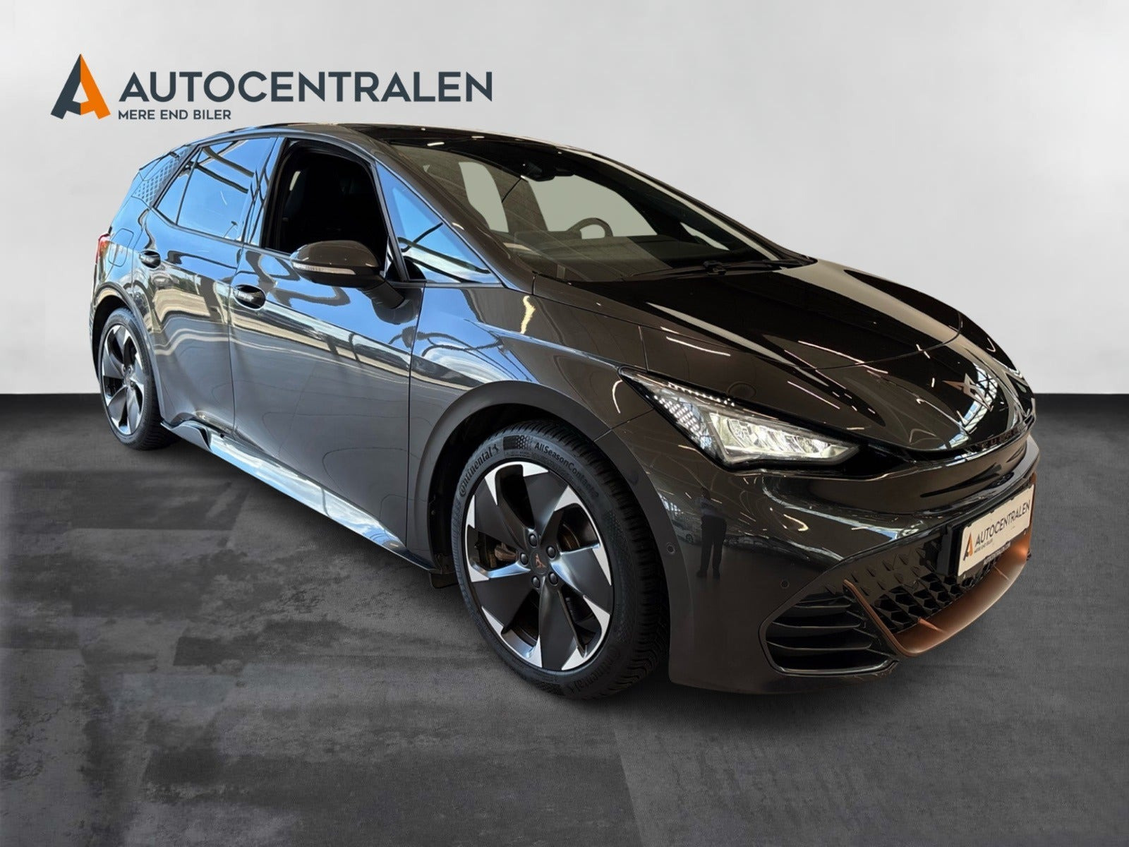 Grå Cupra Born fra 2023