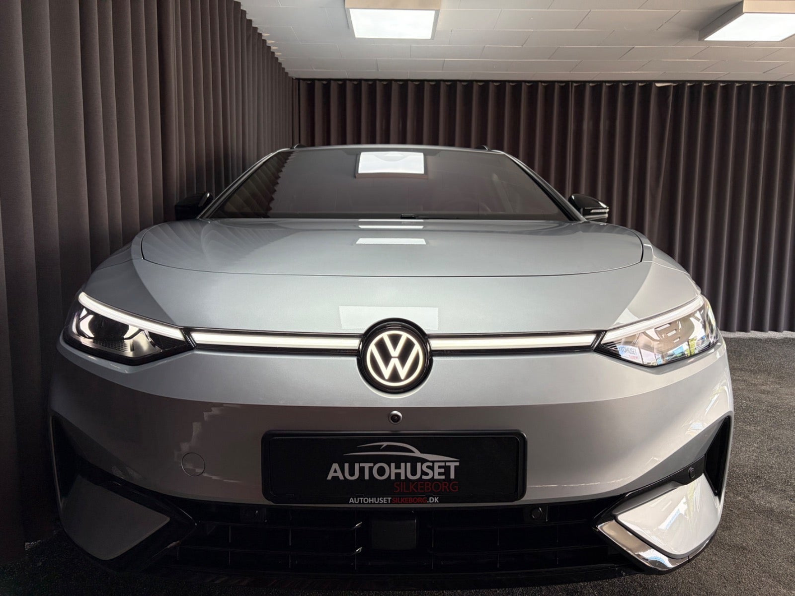 Sølv VW ID.7 fra 2026