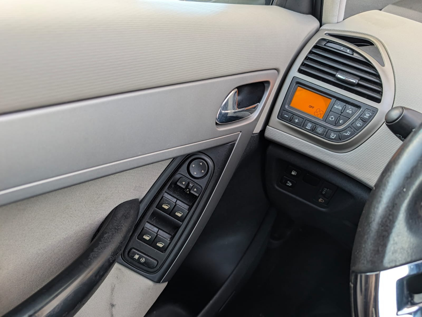 Brun Citroën C4 Picasso fra 2007