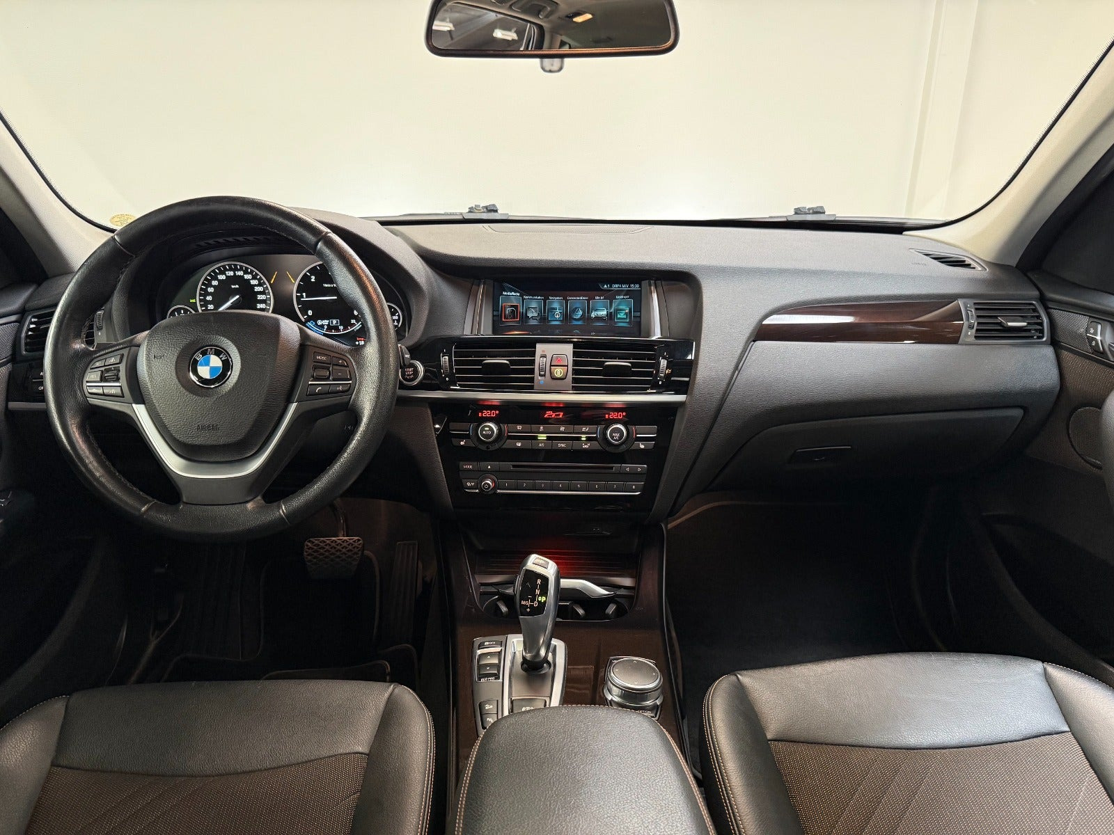Sort BMW X3 fra 2016