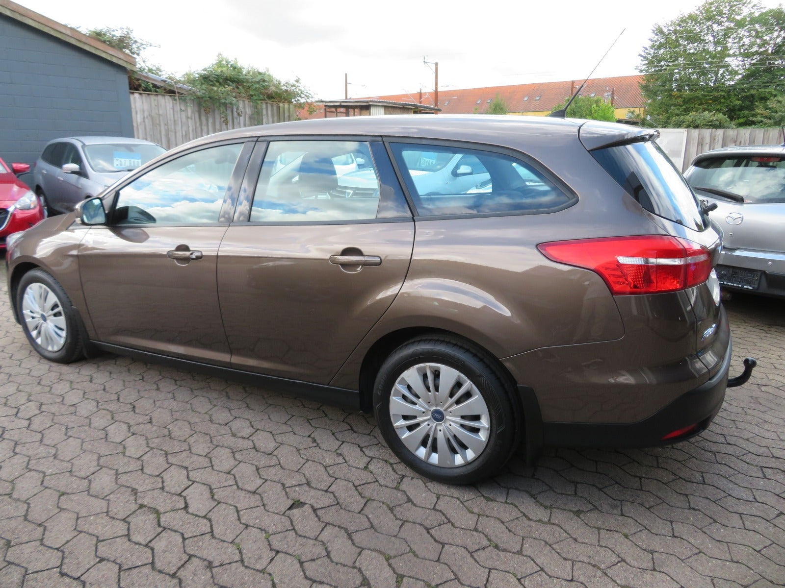 Brun Ford Focus fra 2016