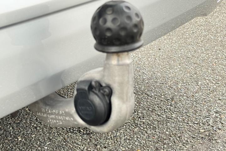 Sølv VW Multivan fra 2024