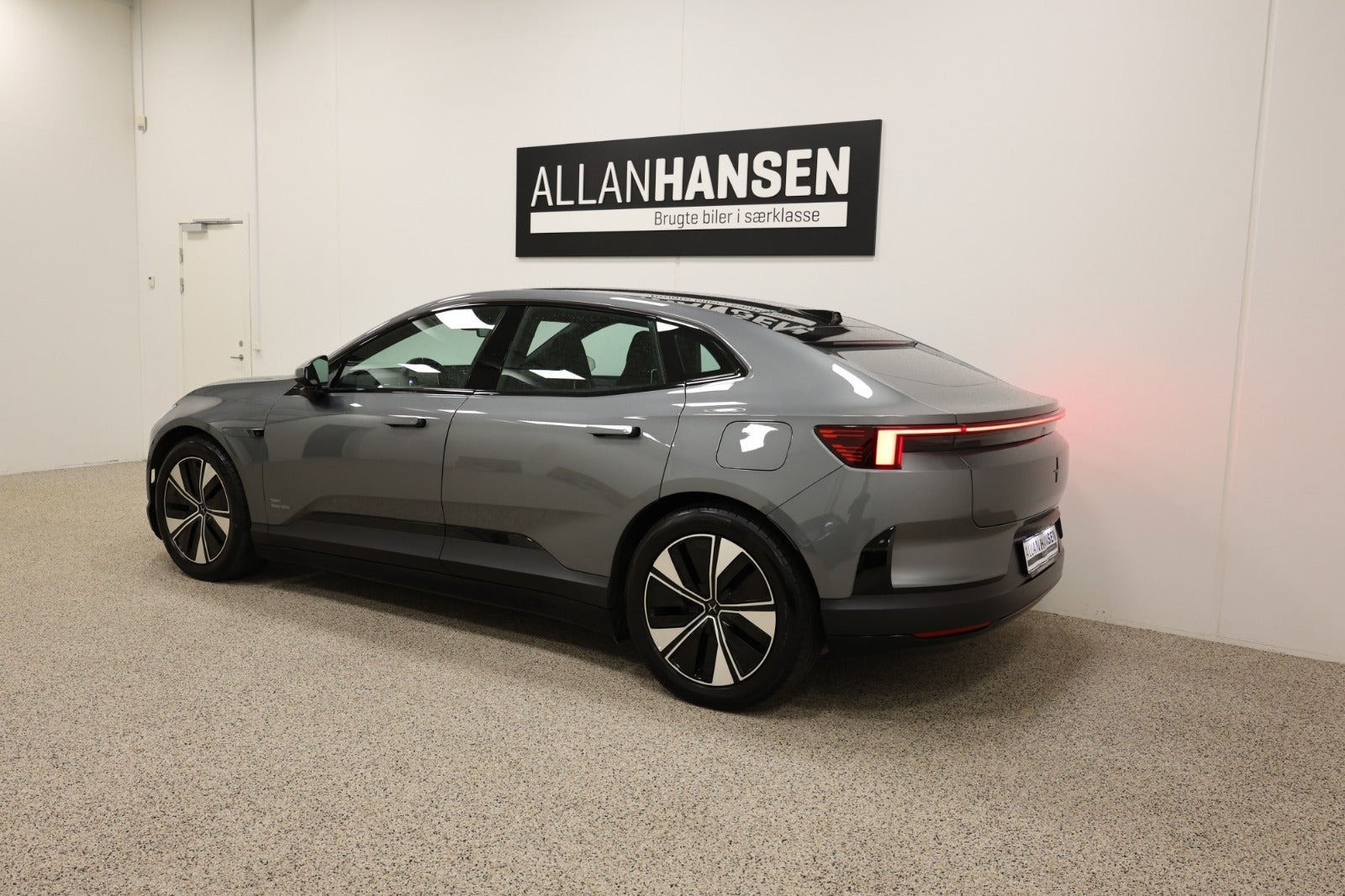 undefined Polestar 4 fra 2025