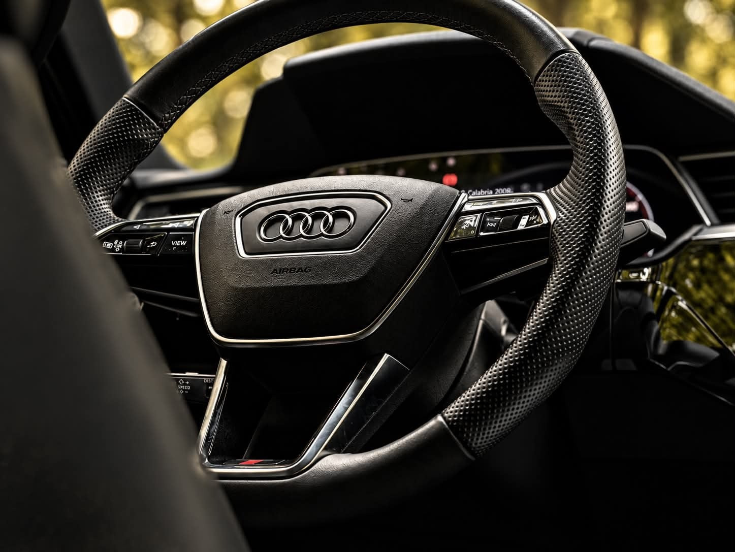 Sort Audi e-tron fra 2022