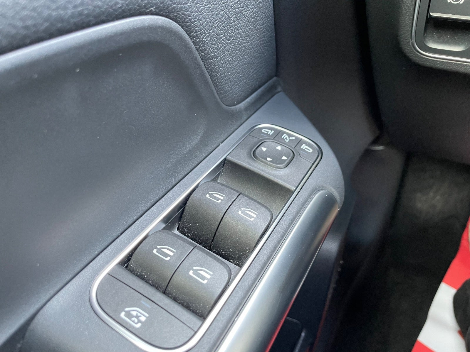 Hvid Mercedes EQA250+ fra 2023