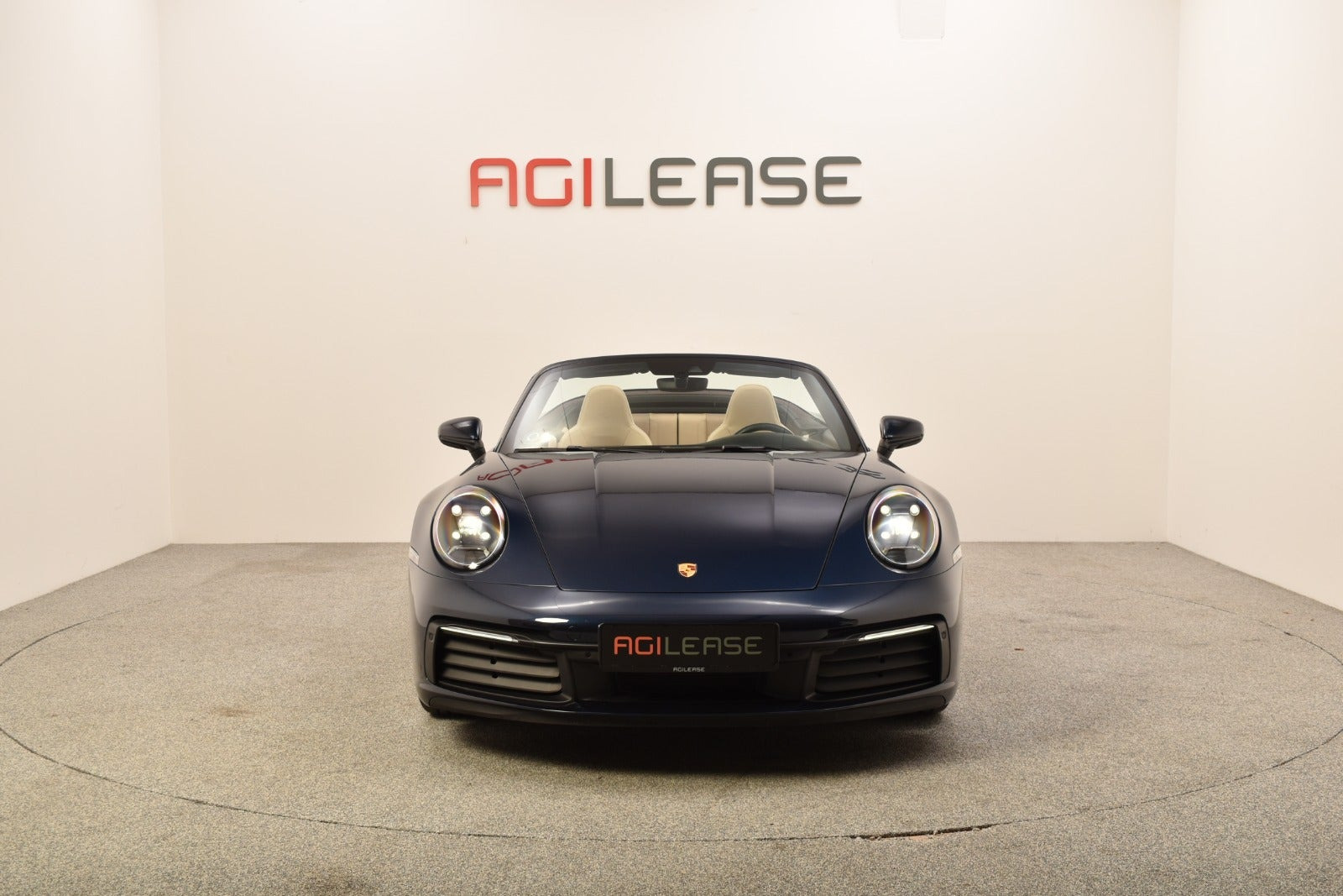 Blå Porsche 911 Carrera 4S fra 2021
