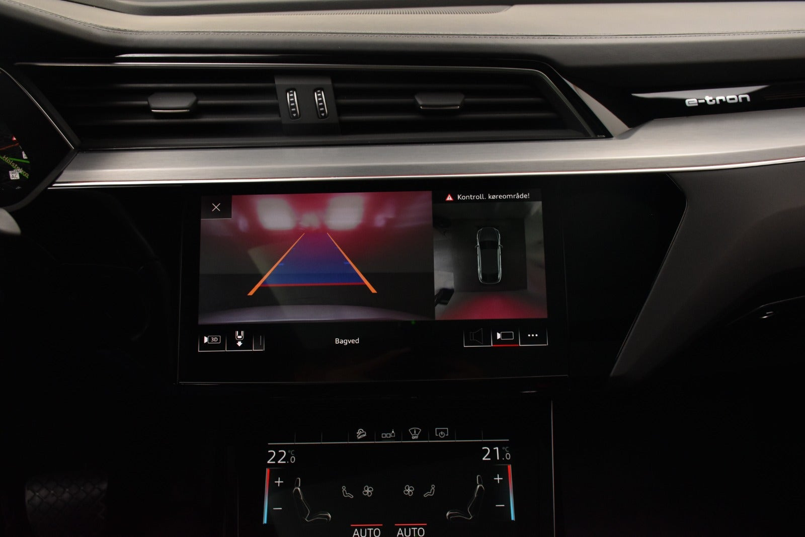 Hvid Audi e-tron fra 2020