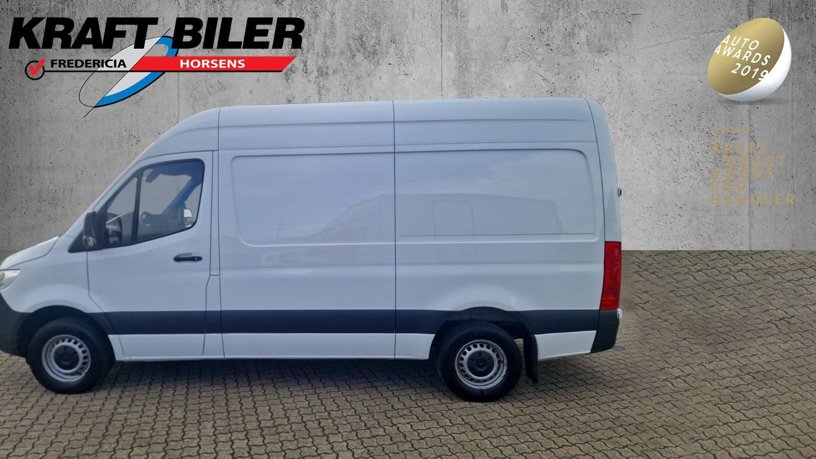 Hvid Mercedes Sprinter 317 fra 2023