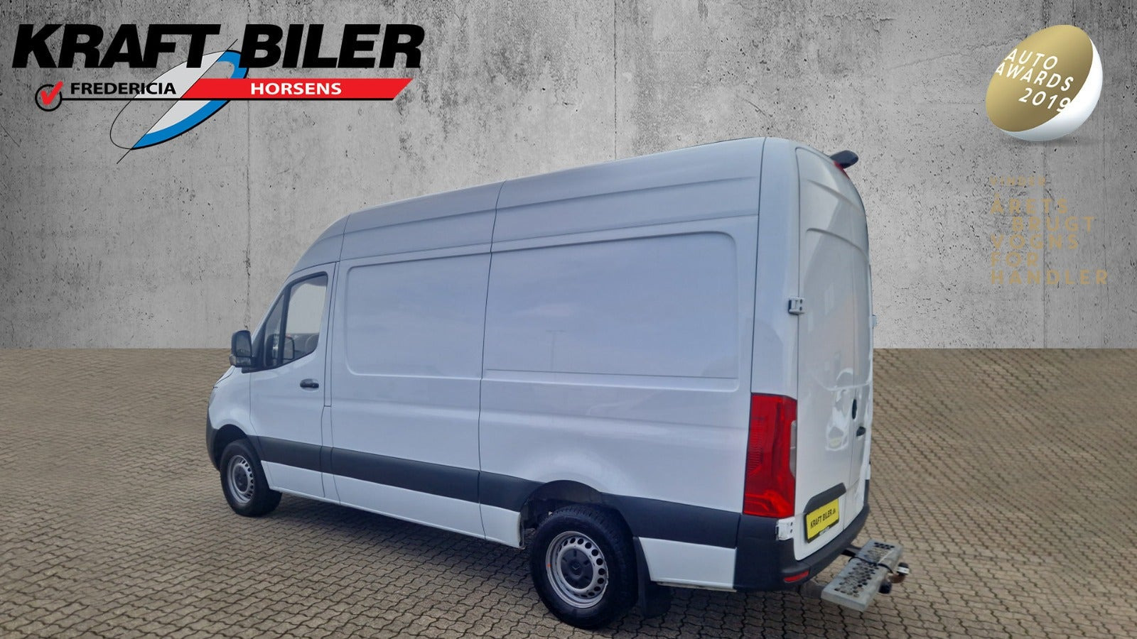 Hvid Mercedes Sprinter 317 fra 2023